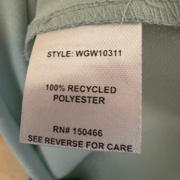 41 Hawthorn Women Tiffiny Tulip Sleeve Split Neck Blouse Green NWT Size M - Picture 9 of 9